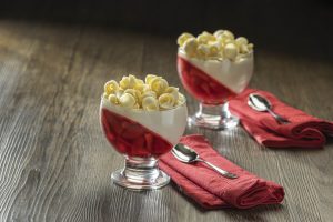 Mousse de Chocolate Branco com Morangos