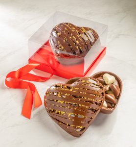 coração rendado com pistache