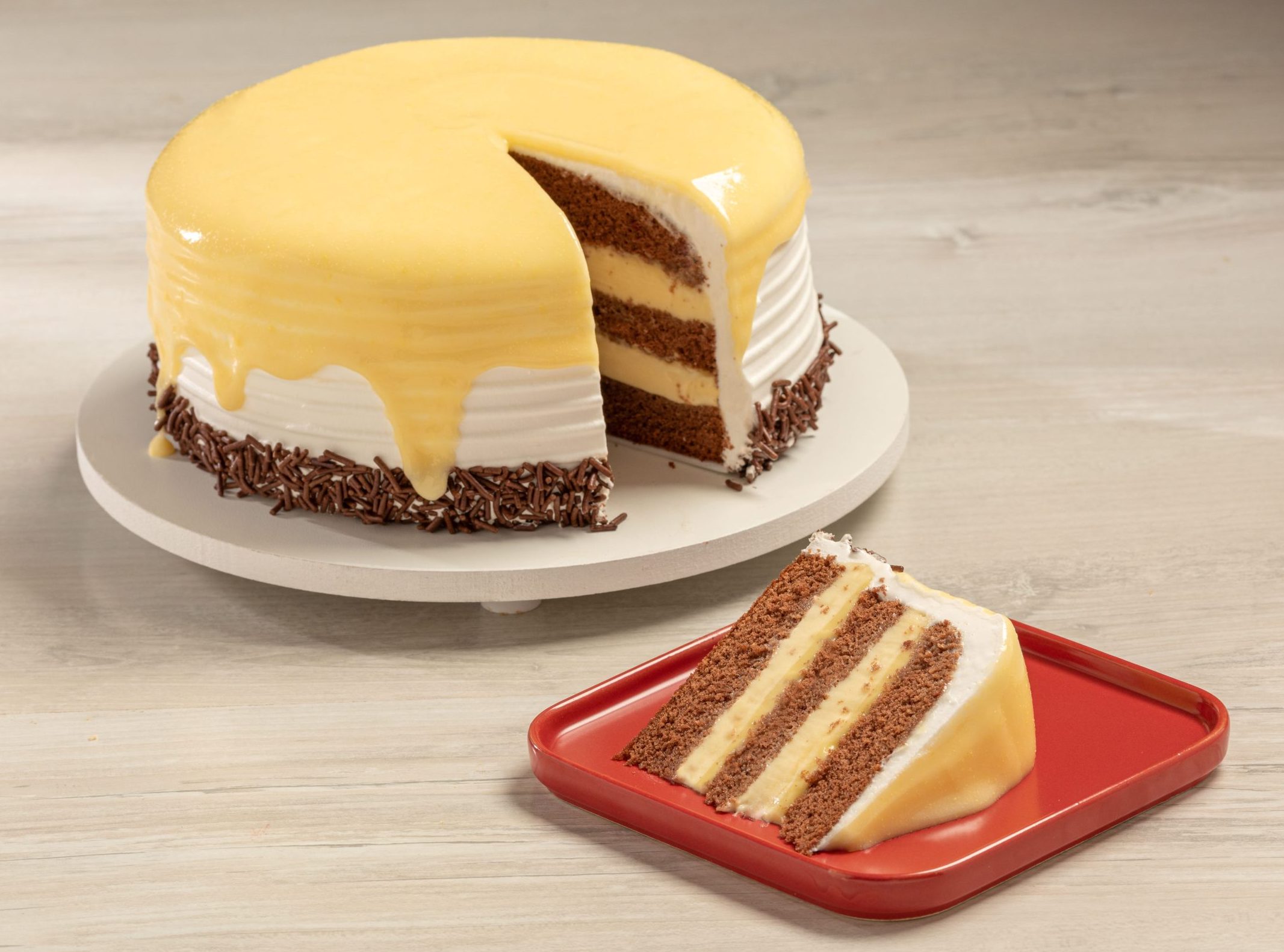 Bolo de Chocolate com Recheio de Maracujá