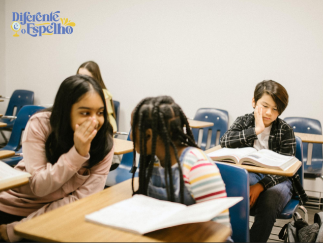 Diferente é o Espelho