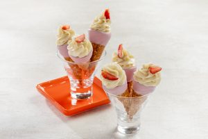 Mini cone crocante de morango